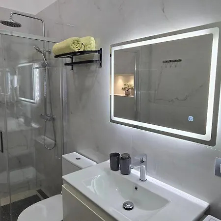 Girasole Apartment Tirana